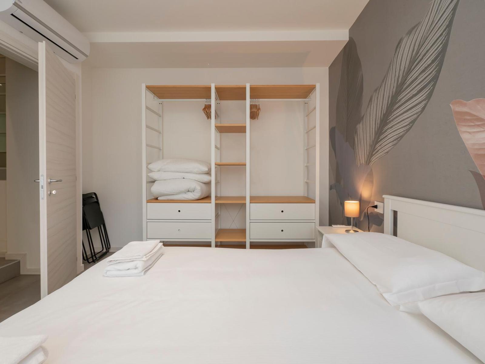Ferienwohnung Ihost Luxury - Neg Roli 8 Mailand Exterior foto